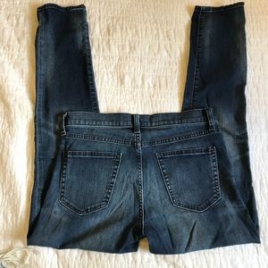 GAP 27 Long girlfriend jeans